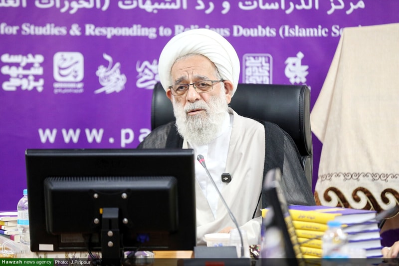تصویر: مسئول دبیرخانه شورای عالی حوزه‌های علمیه مطرح کرد: پاسداری حوزه‌های علمیه از مرزهای اعتقادی، سیاسی، اجتماعی و فرهنگی / مراکز حوزوی در پاسخ‌گویی به شبهات، مکمل یکدیگر باشند